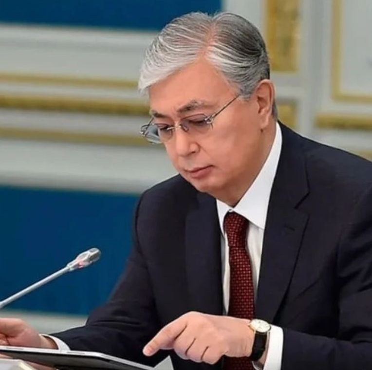 Барша Қазақстан халқын Көшбасшымызбен бірге болып, үндеуді қуаттап, қолдауға шақырамыз!